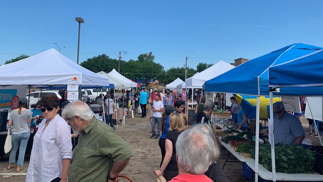 white-rock-farmers-market-mothers-day